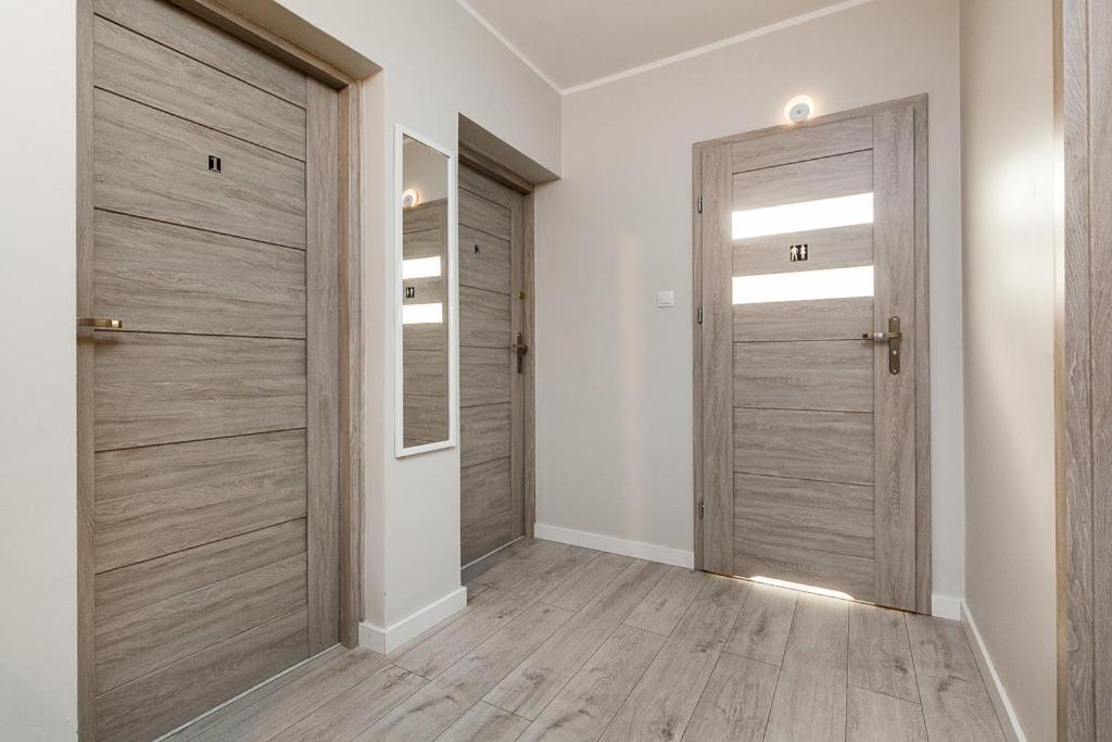 Pokoje Goscinne Weronika Pogorze Exterior foto